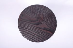 tabouret design JPN en dibond et bois brûlé