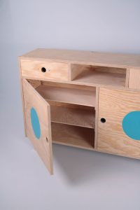 Console en contreplaqué de Pin Blue Monday